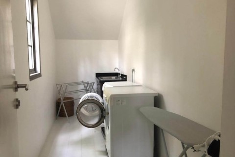 Аренда виллы на Пхукете в Shanti Villas, дом с 2 спальнями и бассейном, 210 м2
