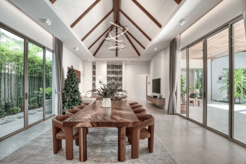 Вилла с бассейном в Layan Lucky Villas II, Пхукет, Таиланд, 593 м2