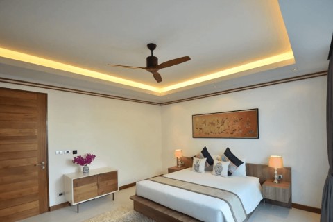 Вилла с бассейном в The Lake House, Пхукет, Таиланд, 300 м2