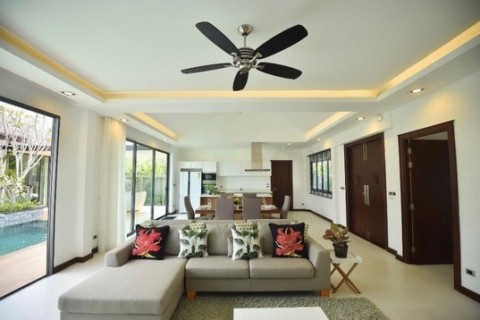 Вилла с бассейном в The Lake House, Пхукет, Таиланд, 296 м2