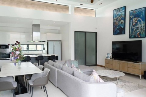 Вилла с бассейном в The Lake House, Пхукет, Таиланд, 450 м2