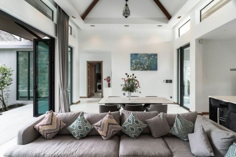 Вилла с бассейном в The Lake House, Пхукет, Таиланд, 450 м2