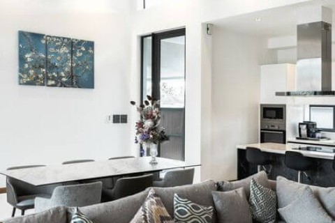 Вилла с бассейном в The Lake House, Пхукет, Таиланд, 450 м2