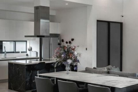 Вилла с бассейном в The Lake House, Пхукет, Таиланд, 450 м2