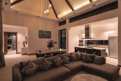 Вилла с бассейном в The Lake House, Пхукет, Таиланд, 450 м2