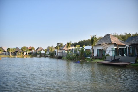 Вилла с бассейном в The Lake House, Пхукет, Таиланд, 488 м2