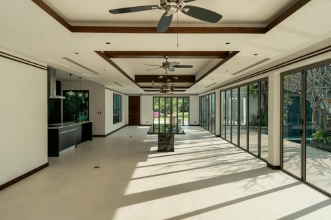 Вилла с бассейном в The Lake House, Пхукет, Таиланд, 488 м2