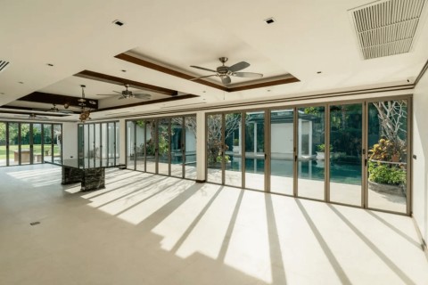 Вилла с бассейном в The Lake House, Пхукет, Таиланд, 488 м2