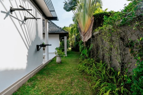 Вилла с бассейном в The Lake House, Пхукет, Таиланд, 488 м2