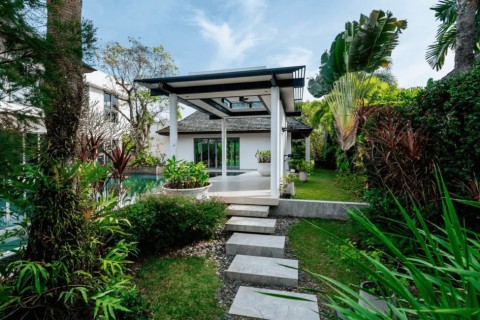 Вилла с бассейном в The Lake House, Пхукет, Таиланд, 488 м2
