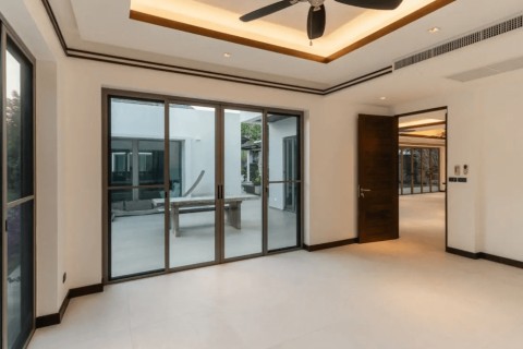 Вилла с бассейном в The Lake House, Пхукет, Таиланд, 488 м2