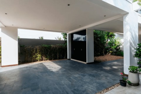 Вилла с бассейном в The Lake House, Пхукет, Таиланд, 488 м2