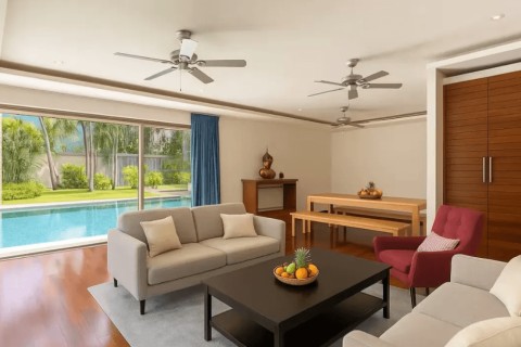 Вилла с бассейном в The Residence Resort, Пхукет, Таиланд, 260 м2
