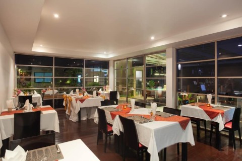 Вилла с бассейном в The Residence Resort, Пхукет, Таиланд, 499 м2