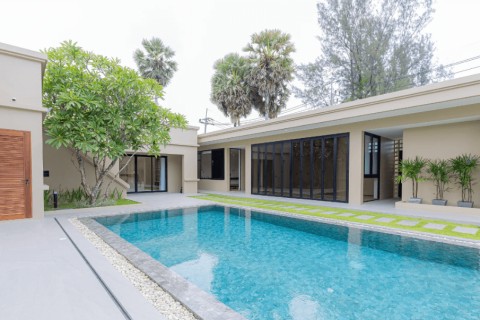 Вилла с бассейном в The Residence Resort, Пхукет, Таиланд, 499 м2