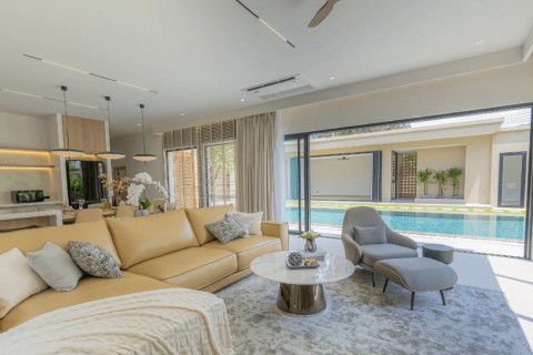 Вилла с бассейном в The Residence Resort, Пхукет, Таиланд, 499 м2