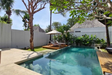 Аренда виллы на Пхукете в Anchan Flora, дом с 2 спальнями и бассейном, 296 м2