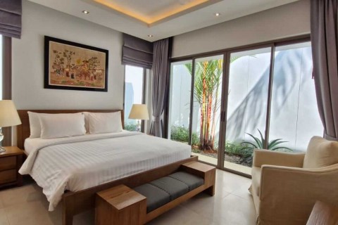 Аренда виллы на Пхукете в Anchan Flora, дом с 2 спальнями и бассейном, 296 м2