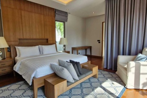 Аренда виллы на Пхукете в Anchan Flora, дом с 2 спальнями и бассейном, 296 м2