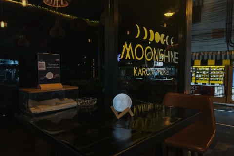 Бар Moonshine Karon Phuket на Пхукете, Таиланд, 120 м2