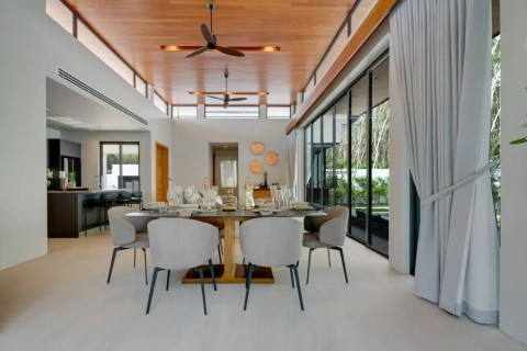 Вилла с бассейном в Botanica Modern Loft 2, Пхукет, Таиланд, 360 м2