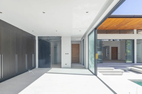Вилла с бассейном в Botanica Modern Loft, Пхукет, Таиланд, 425 м2