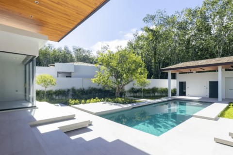 Вилла с бассейном в Botanica Modern Loft, Пхукет, Таиланд, 425 м2