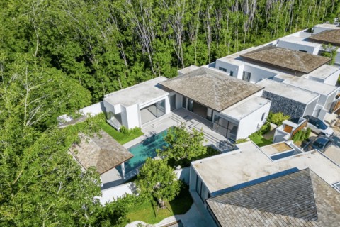 Вилла с бассейном в Botanica Modern Loft, Пхукет, Таиланд, 425 м2