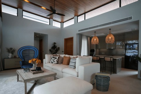 Вилла с бассейном в Botanica Modern Loft, Пхукет, Таиланд, 173 м2