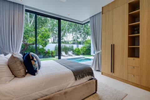 Вилла с бассейном в Botanica Modern Loft, Пхукет, Таиланд, 330 м2