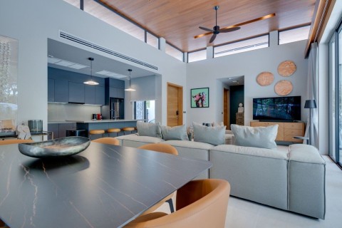 Вилла с бассейном в Botanica Modern Loft, Пхукет, Таиланд, 330 м2