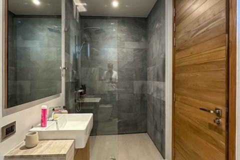 Вилла с бассейном в Botanica Modern Loft, Пхукет, Таиланд, 360 м2