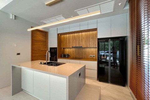 Вилла с бассейном в Botanica Modern Loft, Пхукет, Таиланд, 360 м2