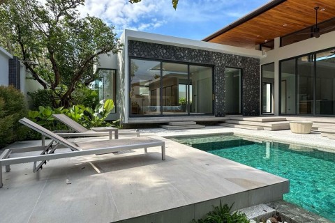 Вилла с бассейном в Botanica Modern Loft, Пхукет, Таиланд, 360 м2