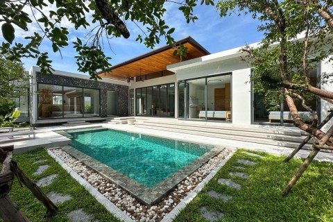 Вилла с бассейном в Botanica Modern Loft, Пхукет, Таиланд, 360 м2