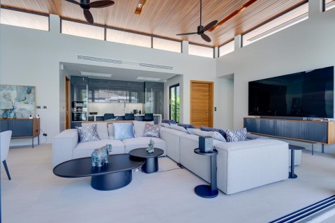 Вилла с бассейном в Botanica Modern Loft, Пхукет, Таиланд, 414 м2