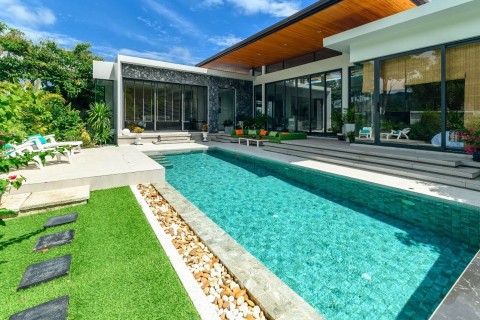 Вилла с бассейном в Botanica Modern Loft, Пхукет, Таиланд, 214 м2
