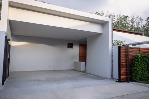 Вилла с бассейном в Botanica Modern Loft, Пхукет, Таиланд, 200 м2
