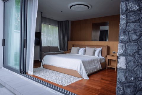 Вилла с бассейном в Botanica Modern Loft, Пхукет, Таиланд, 200 м2