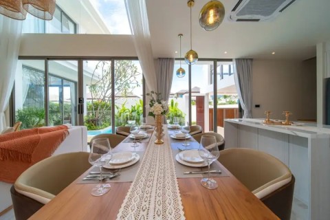 Вилла с бассейном в Alisa Pool Villa, Пхукет, Таиланд, 225 м2