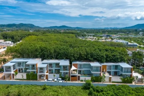 Вилла с бассейном в Alisa Pool Villa, Пхукет, Таиланд, 225 м2