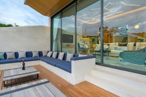 Таунхаус с бассейном в VIP Galaxy Villas Rawai, Пхукет, Таиланд, 212 м2