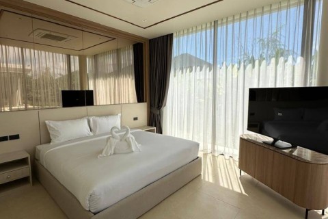 Аренда виллы на Пхукете в The Ozone Campus Villa, дом с 3 спальнями, 540 м2